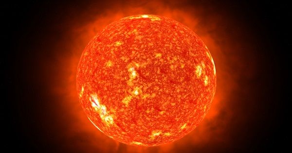 Ученые сказали, когда охладеет и потускнеет Солнце