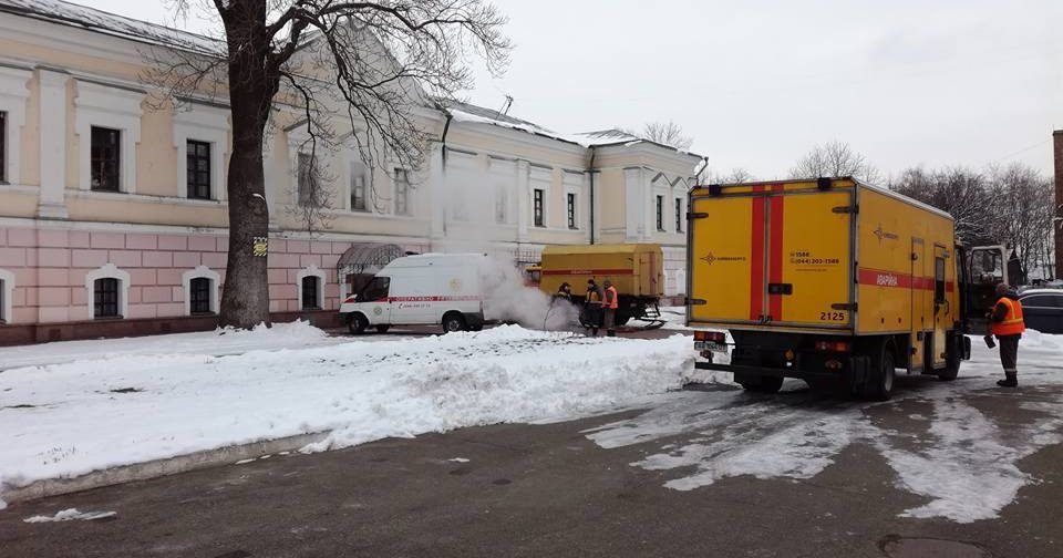 Ріки окропу в коридорах