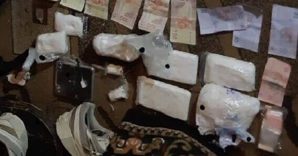 В Киеве наркокурьеры спрятали 1 кг амфетамина в морозилку