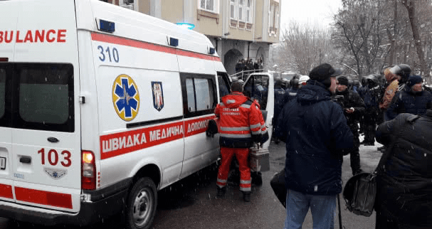 Стрельба под судом над Трухановым: ранен полицейский