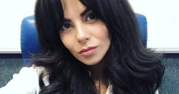 Каменських показала стрункі ноги в міні і колготках-сітці каменских