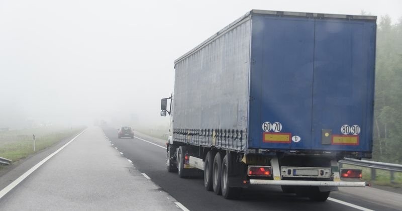 Погода в Україні: половину областей затягне густий туман Туман
