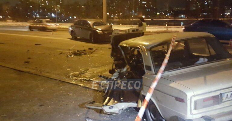 Лобовое ДТП на Березняках: двое травмированных, водитель сбежал