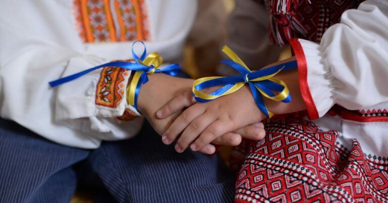 Українці