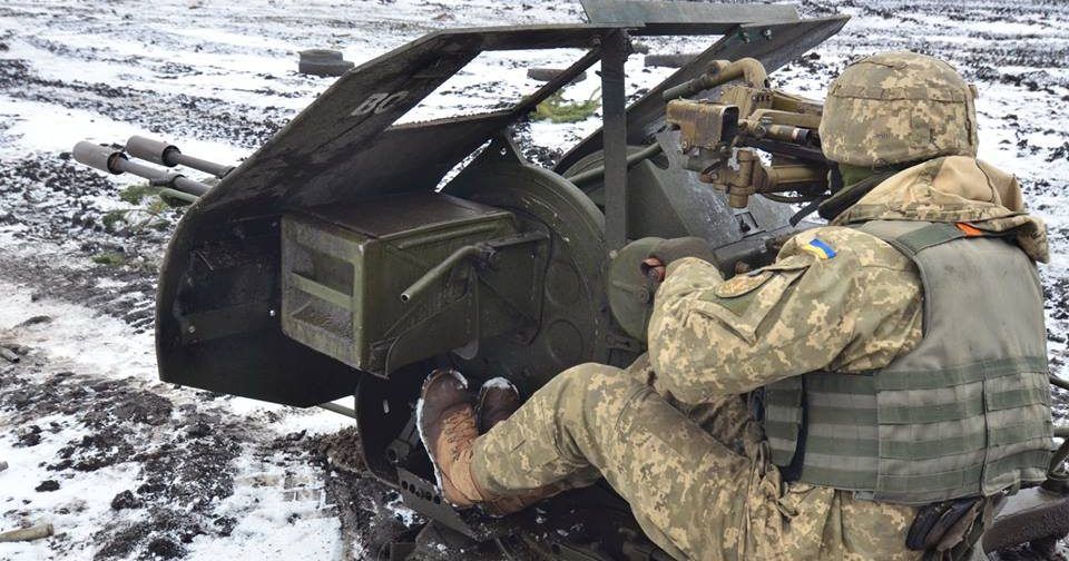 Ситуация в зоне АТО: враг обстрелял защитников Луганского и Песков