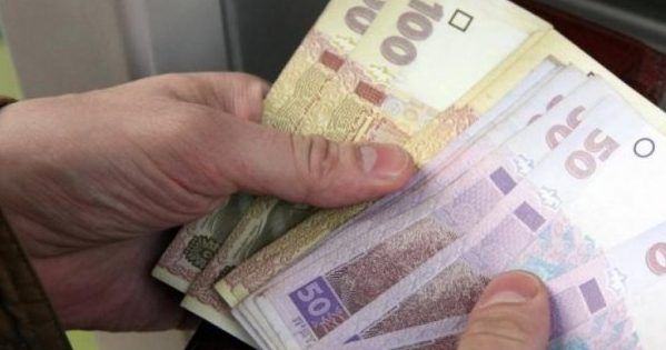 Повышение минимальной зарплаты до 4100 грн: Розенко назвал дату минимальная зарплата