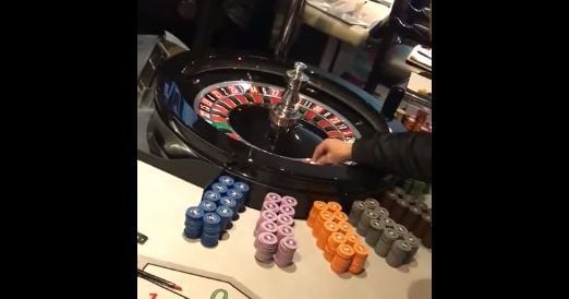 Чоловік виграв у покер $60 тис. і ризикнув поставити все на чорне