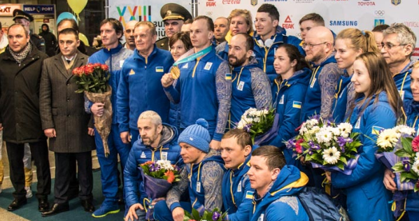 Квіти, вболівальники і чемпіон: як зустрічали Абраменка в аеропорту Бориспіль