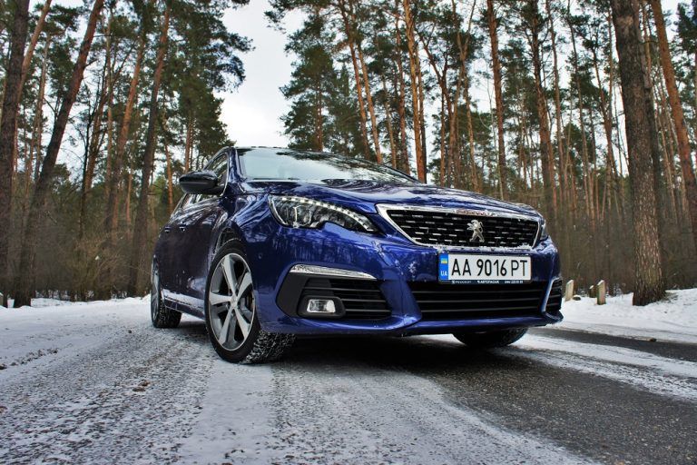 Тест-драйв Peugeot 308 SW: яким повинен бути універсал? Фото 16