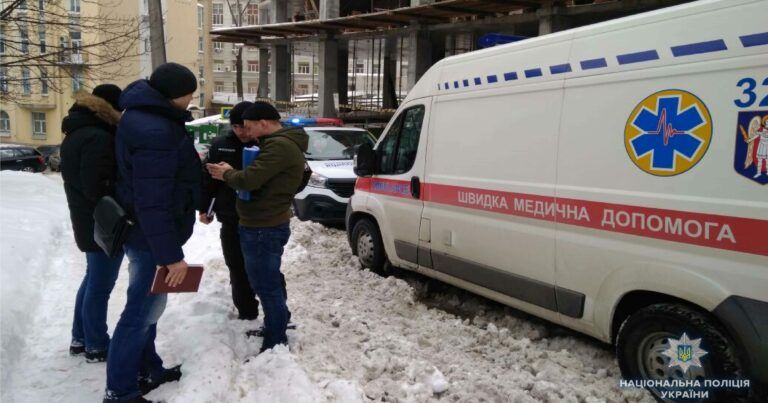 В урядовому кварталі Києва вбили чоловіка