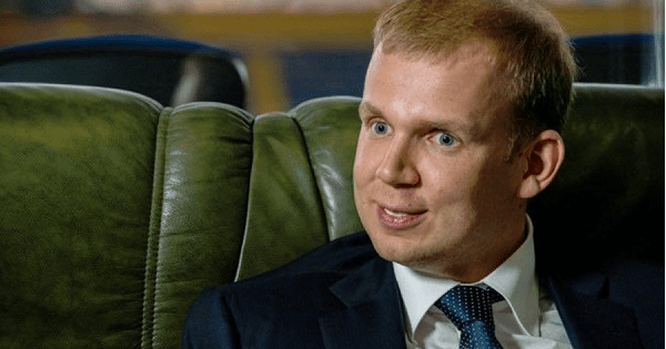 Суд разрешил заочное расследование в отношении Курченко