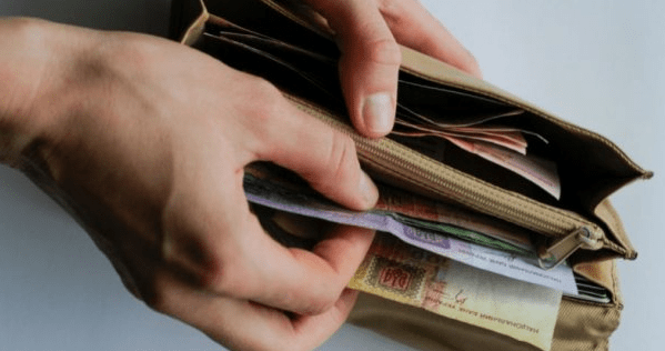 Сколько платят в Украине за час работы
