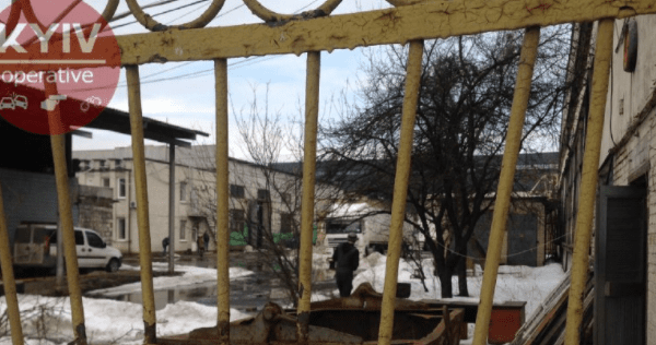 В мусоре на металлобазе в Киеве нашли тело ребенка Труп дитини
