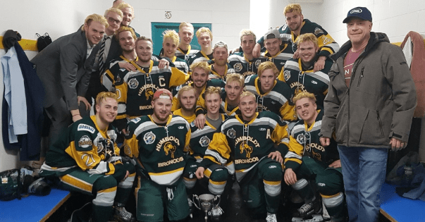 В Канаде разбился автобус с хоккейной командой – погибли 14 человек Humboldt Broncos