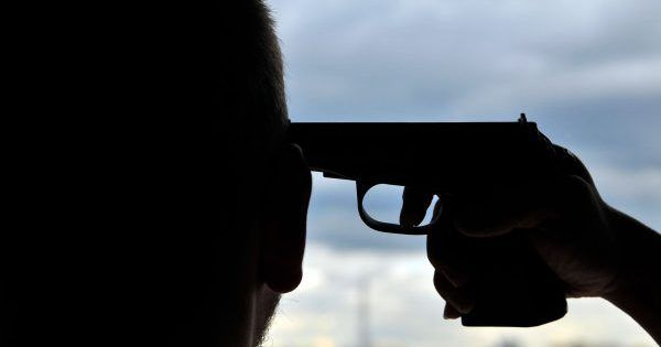 У київській квартирі знайшли спецназівця-іноземця з простреленою головою Самогубство