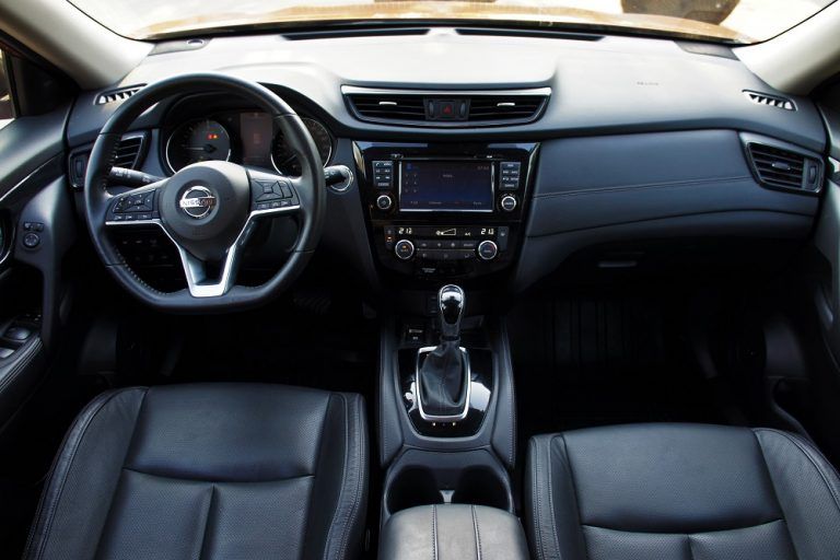 Тест-драйв Nissan X-Trail: великий сімейний лабрадор Фото 10