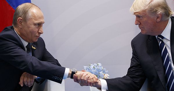 Демократы подала многомиллионный иск против Трампа и РФ