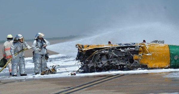 В США упал самолет времен Второй мировой Аварія літака