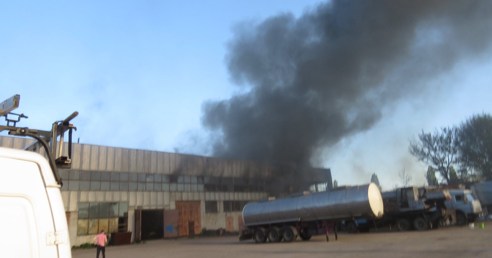 Пожежа в Білій Церкві: місто затягнуло чорним димом, є постраждалі Пожежа в Білій Церкві