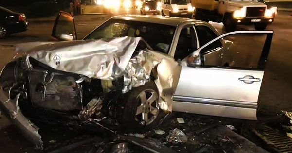 У Києві сталася страшна потрійна ДТП, є постраждалі
