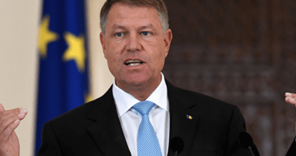 Президента Румунії оштрафували за дуже погане слово