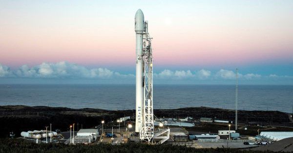 Запуск ракети Falcon 9 із супутником скасували за хвилину до старту Falcon 9