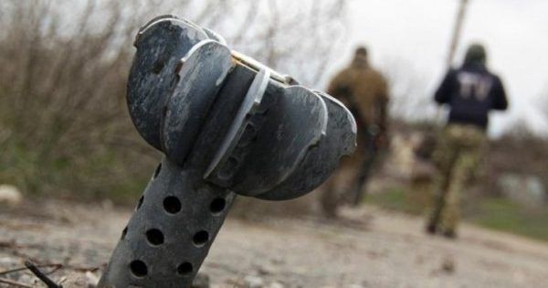 У Світлодарську обстріляли школу під час уроків, є поранений