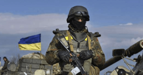 Сутки на Донбассе: боевики продолжают бить из тяжелого вооружения