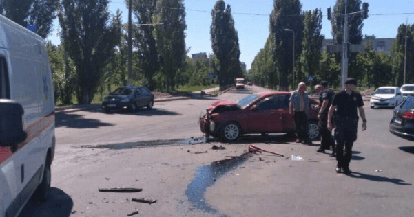 Серьезное ДТП под Киевом: 5 пострадавших, из них ДТП у Вишневому
