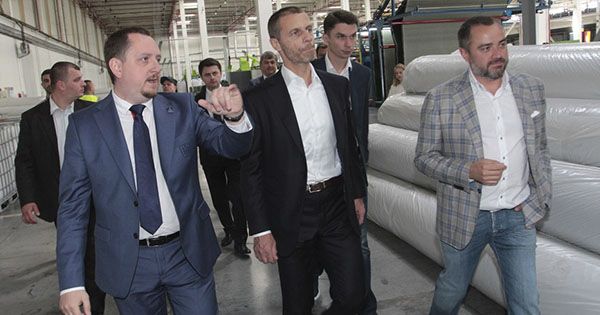 Президент УЕФА: Андрей Павелко и ФФУ проводят большую работу по развитию футбола Президент УЄФА: Андрій Павелко та ФФУ проводять велику роботу з розвитку футболу