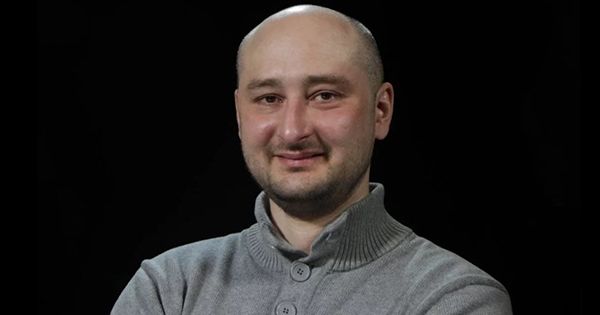 Аплодисменты и слезы радости: реакция коллег Бабченко на его Аркадій Бабченко