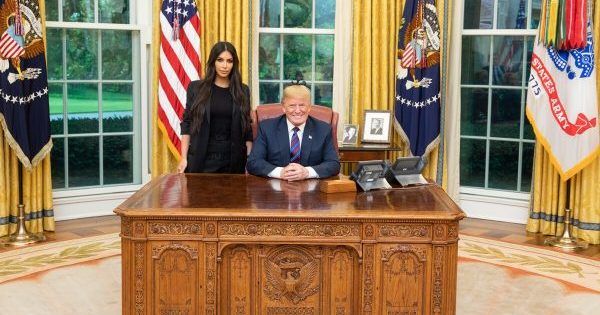 Кардашьян пришла в гости к Трампу с серьезным разговором