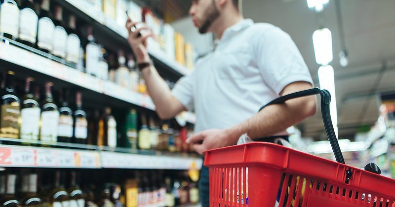В Киеве снова хотят запретить продажу алкоголя ночью Продаж Алкоголю