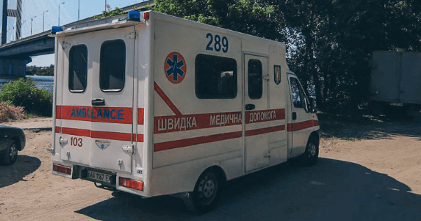 В Киеве с Южного моста прыгнул мужчина. Спасти не удалось