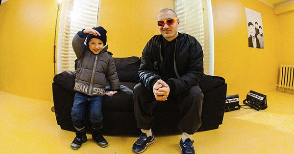 Экс-участник Грибов Бардаш публично обвинил жену Луну в измене Юрій Бардаш із сином