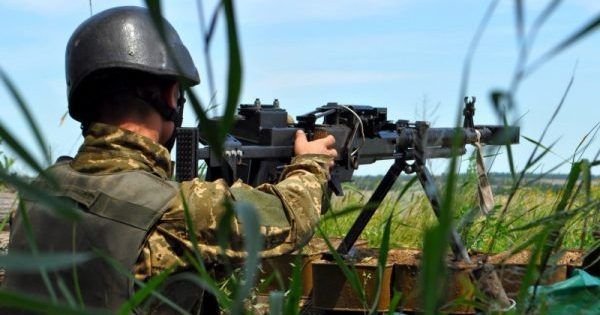 Боевики обстреляли ВСУ из гранатометов. 2 военных ранены ООС