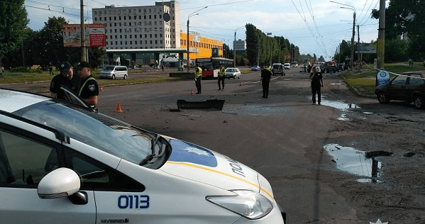 У Черкасах вибухнуло авто