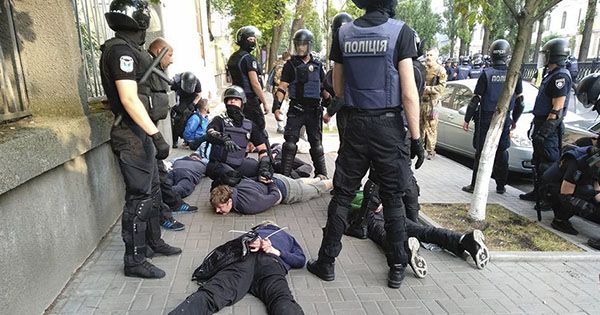 Марш рівності в Києві: затримано 56 осіб, є постраждалі Марш рівності в Києві
