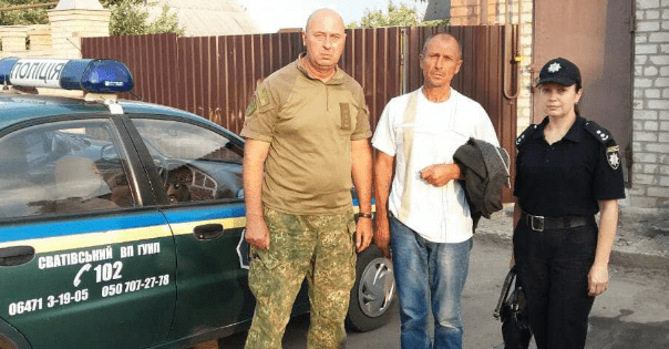 Посадив на ланцюг та бив: на Луганщині над хлопчиком знущався вітчим