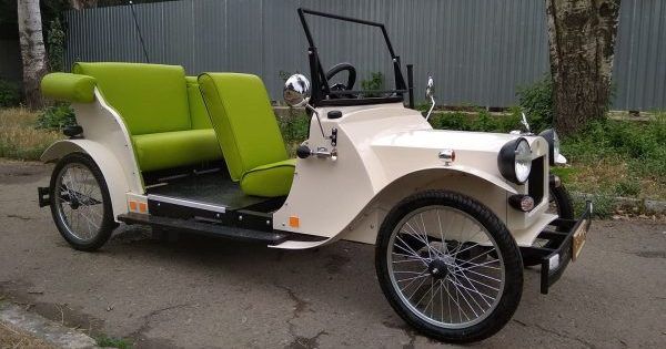 Made in Odessa: українець створив унікальний ретро-електрокар
