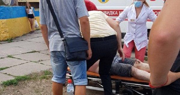 У Кривому Розі чоловік підпалив себе перед стелою загиблих Героїв
