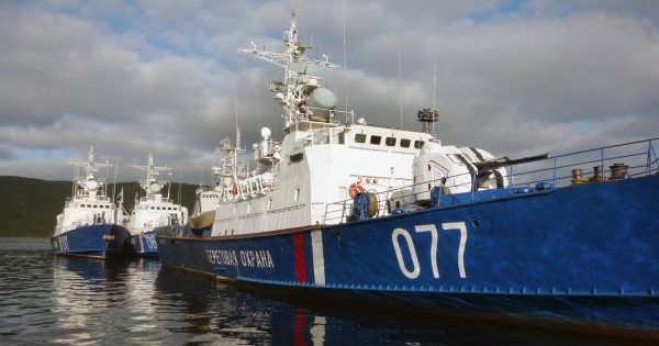 Россия задержала два судна у берегов Украины в Азовском море