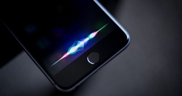 Вот что я нашла… Siri перебила выступление министра в парламенте Великобритании
