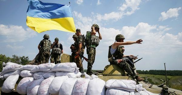 Боевики обстреляли ВСУ из гранатометов и БМП. Ранен военный оос