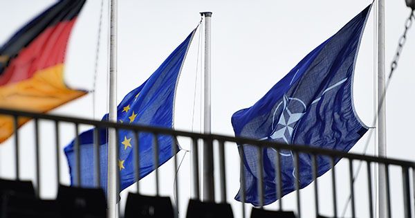 НАТО и Евросоюз подписали декларацию о сотрудничестве