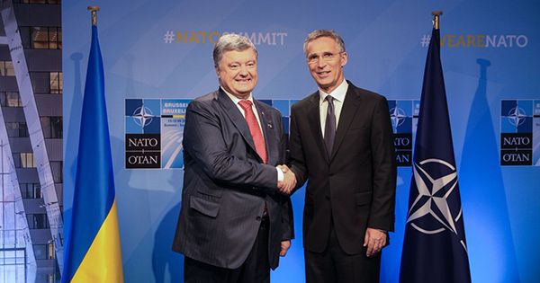 Росія повинна вивести війська з Донбасу Петро Порошенко та Єнс Столтенберг