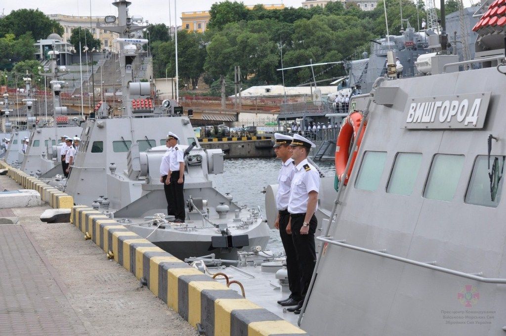 Украинский морской флот: новые катера, но меньше личного состава Фото 1 Військово-морські сили України: нові катери та менше особового складу Фото 1
