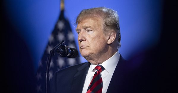 Трамп обіцяє ввести мита на авто з Європи і назвав умову Дональд Трамп