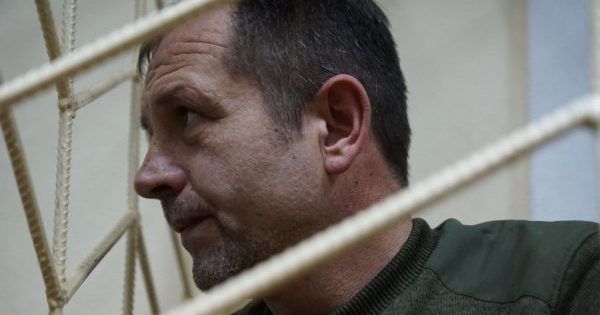 Мати Балуха відмовилася просити Путіна про помилування сина
