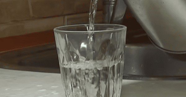 Отключат ли украинцам воду из-за недостатка хлора и какой выход находят города